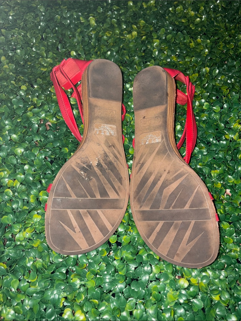 Red Sandals - Picture 2 of 3